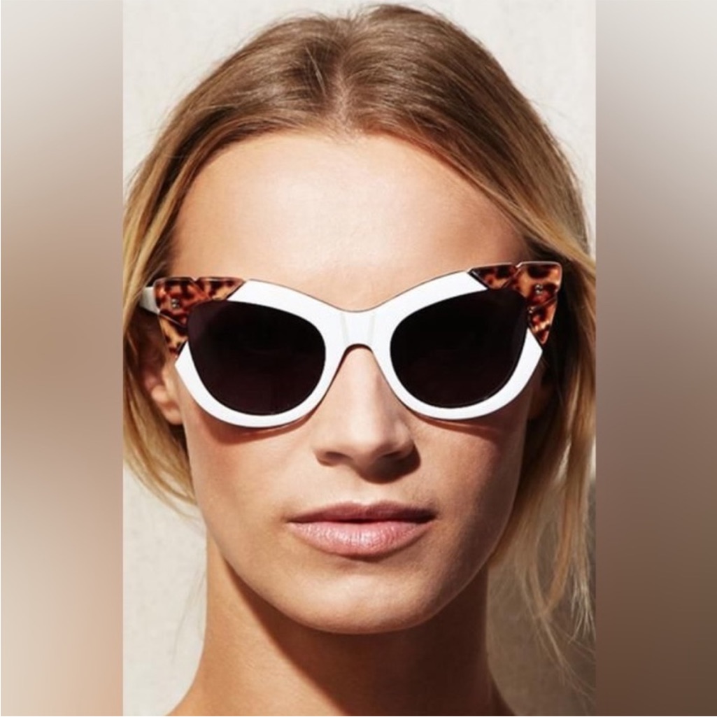 Pared Puss In Boots Sunglasses